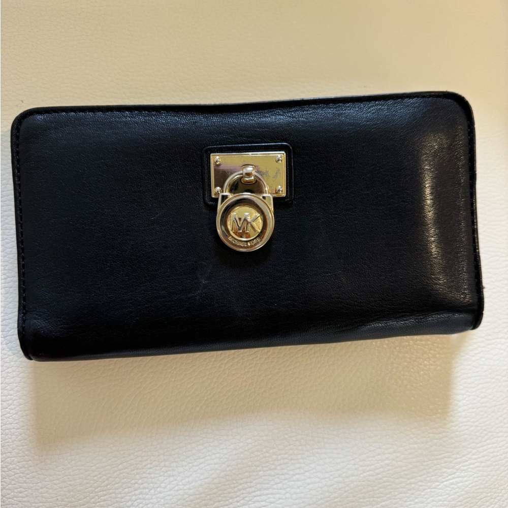 Michael Kors Hamilton Traveler Zip Around Bifold Long 8" Wallet Black Leather